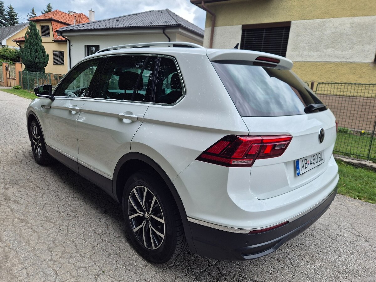 ===Volkswagen Tiguan=== - 4