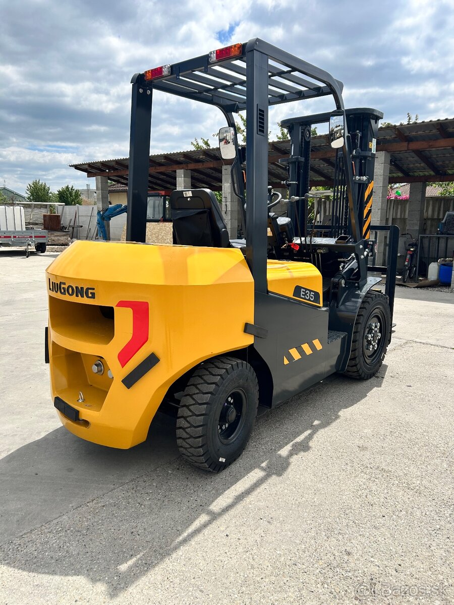 Vysokozdvižný vozik LiuGong E35 (3,5t) - 4