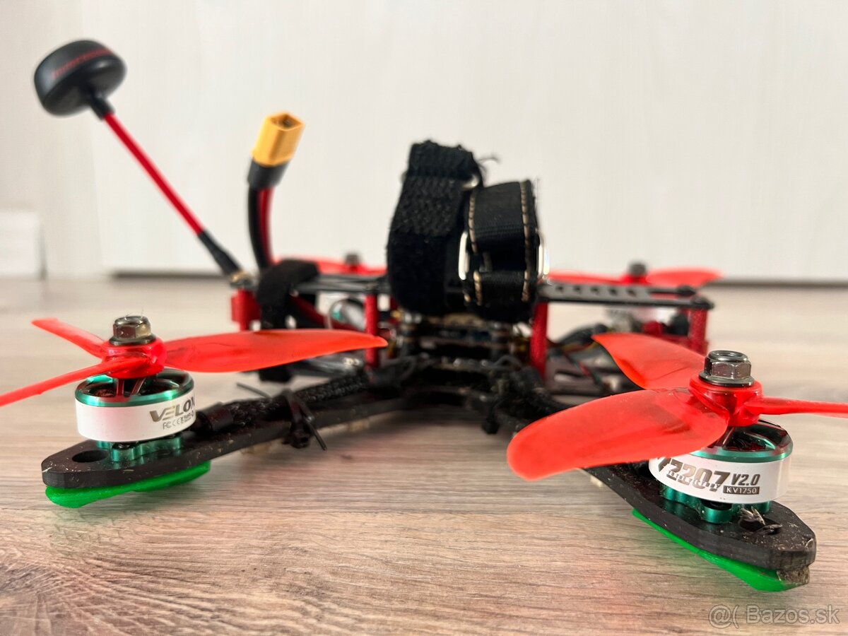 Analógový dron FPV 6S IFLIGHT - 4