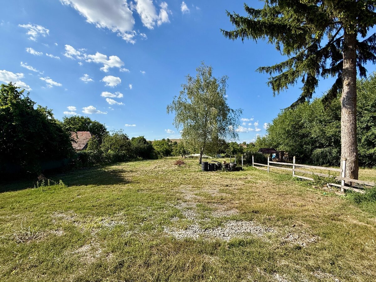 Rodinný dom s krásnym pozemkom v obci Kubáňovo - 4