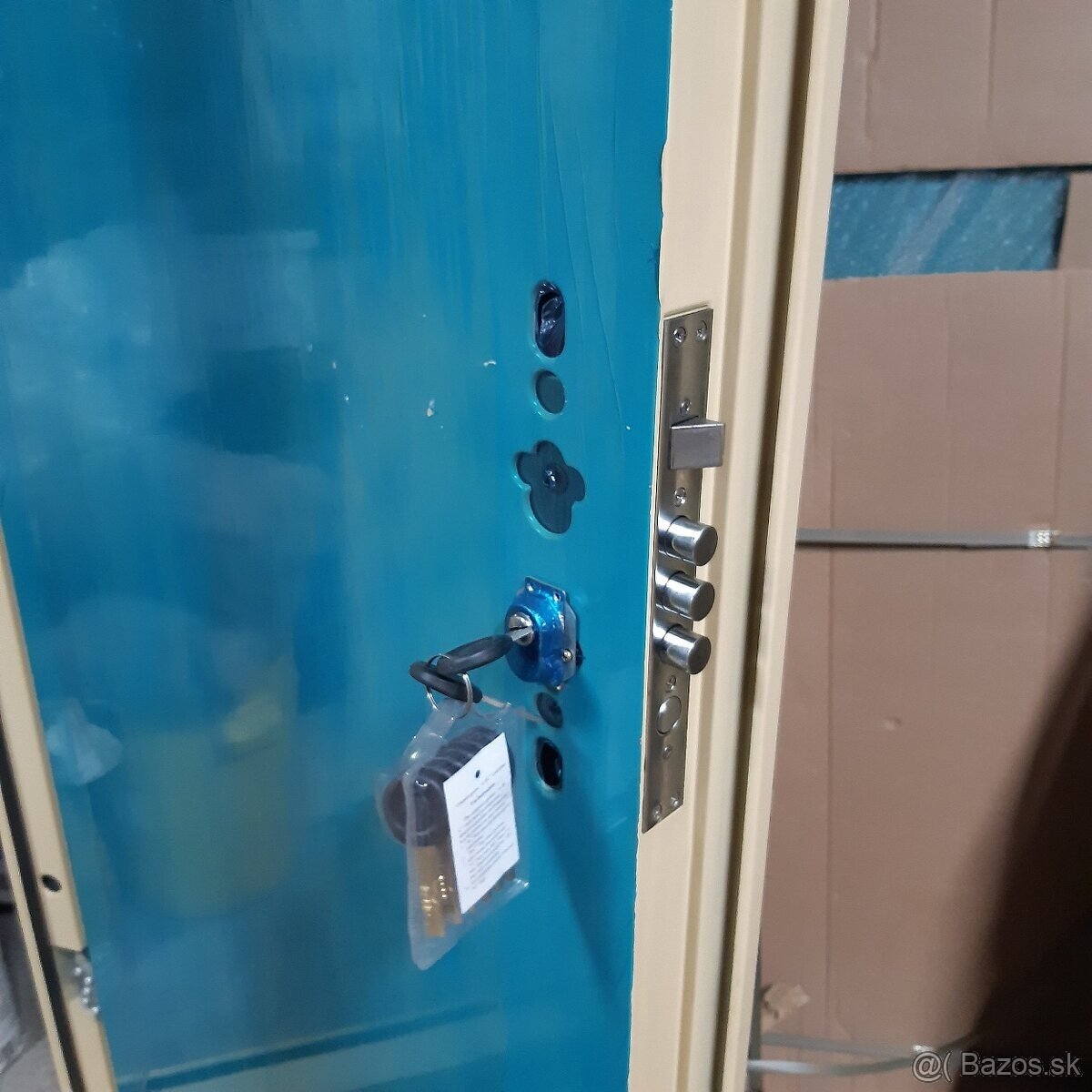 Predam bezpecnostne dvere - 4