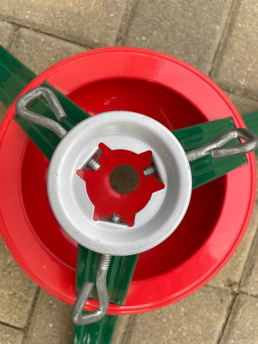 Predám stojan na vianočný stromček - 4