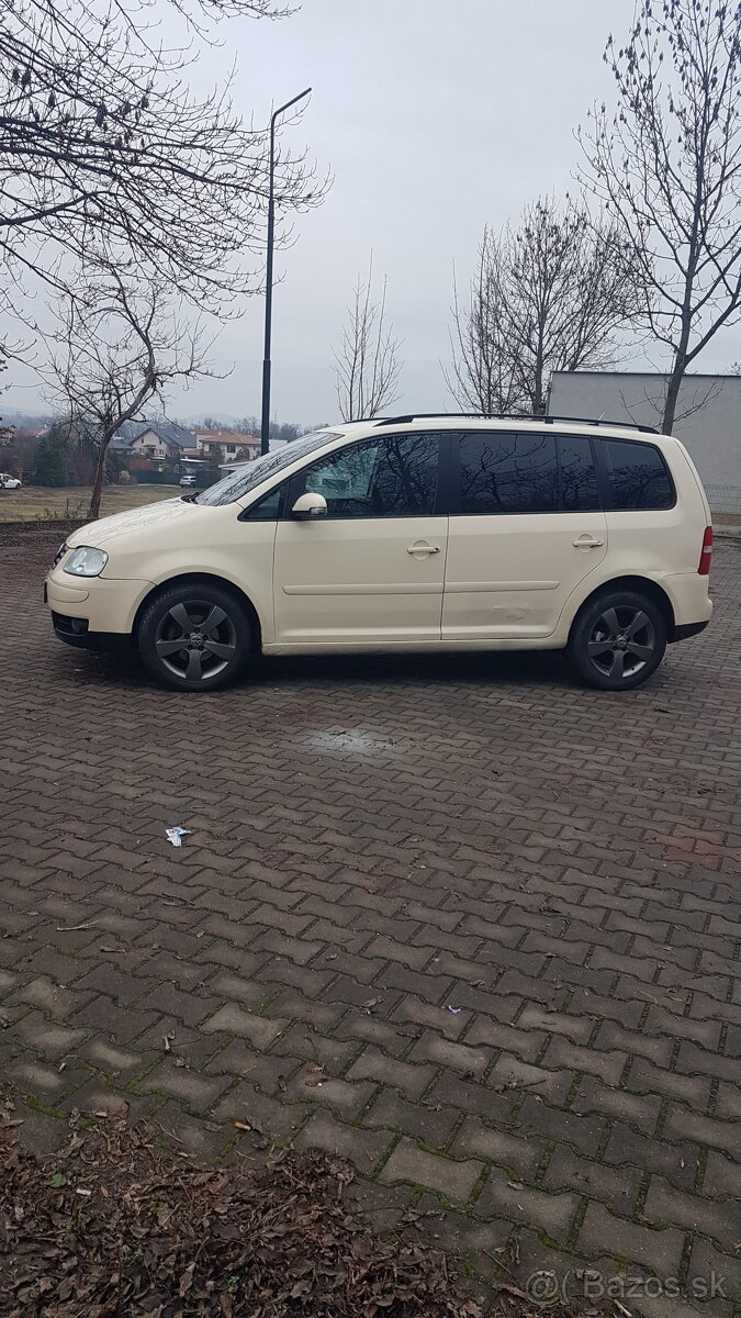 touran 1.9tdi DSG-automat, 7-miestne - 4