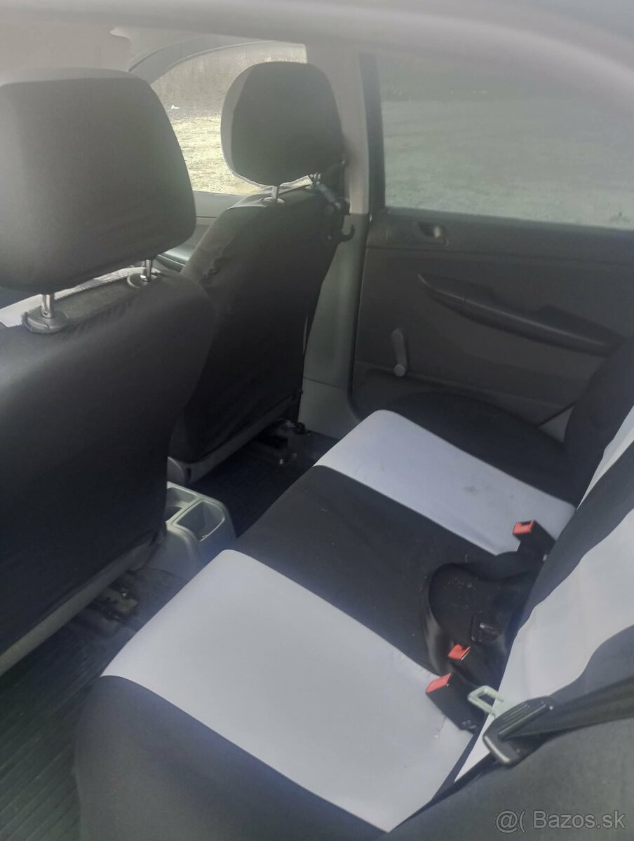 Predam Škoda Fabiu 1.2 47 kw - 4