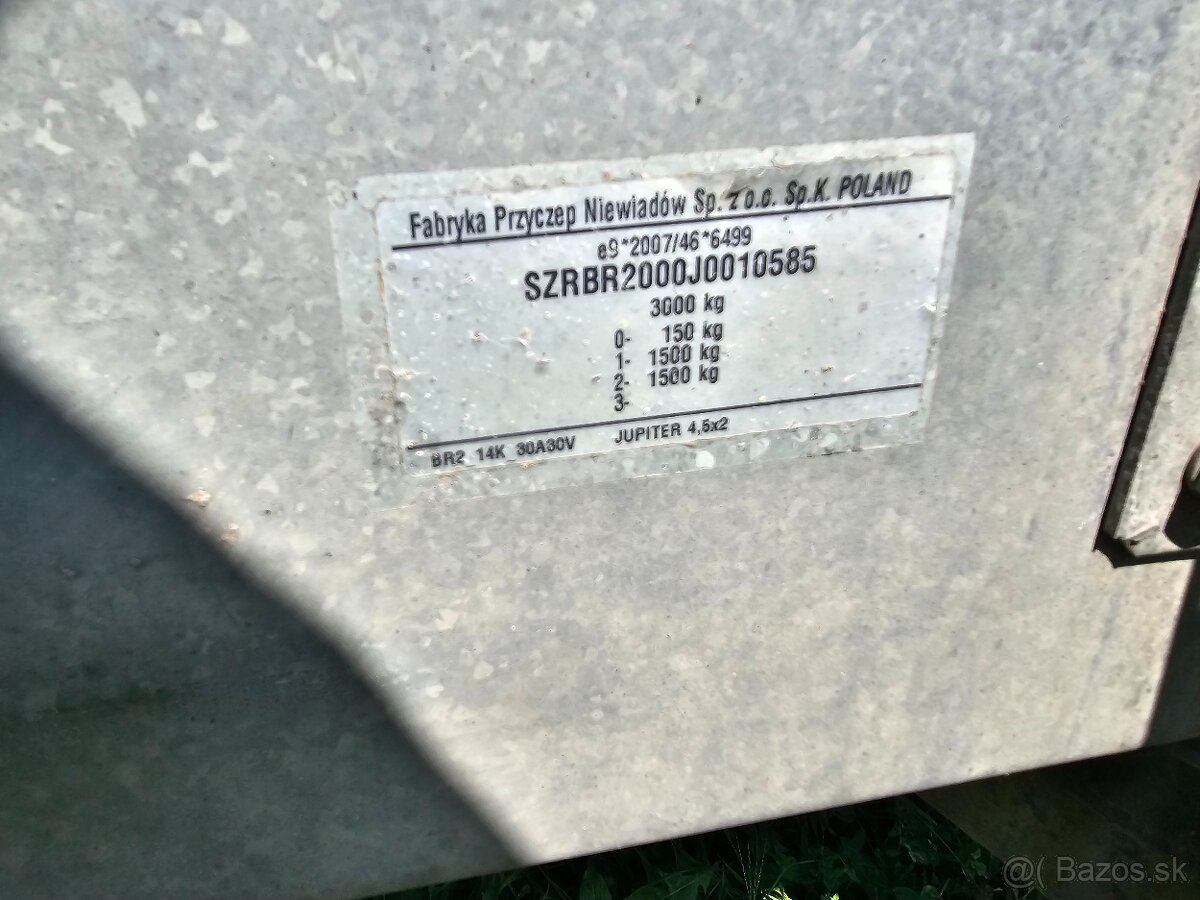 Newiadów BORO JUPITER 4.5m 3000kg - 4