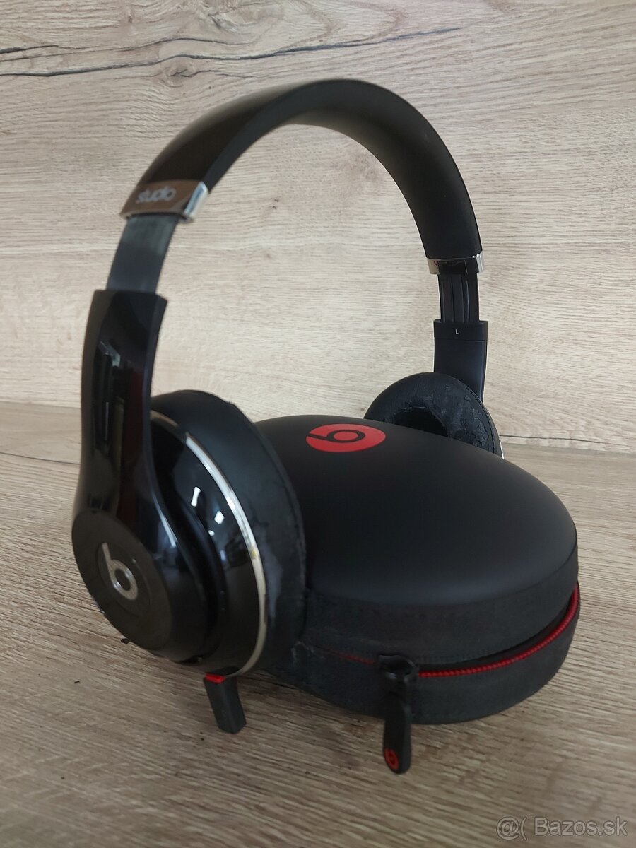 Beats by Dr. Dre Studio Wireless - 4