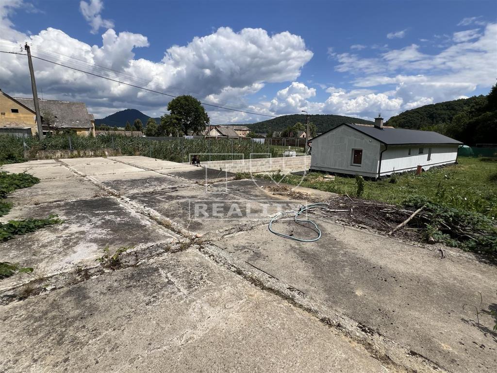 Skladové priestory s kanceláriou a veľkým pozemkom Veľký... - 4