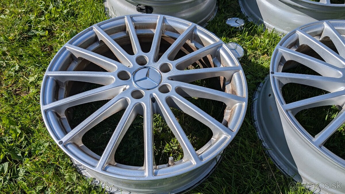 Mercedes Benz GLA sada diskov R18 - 4