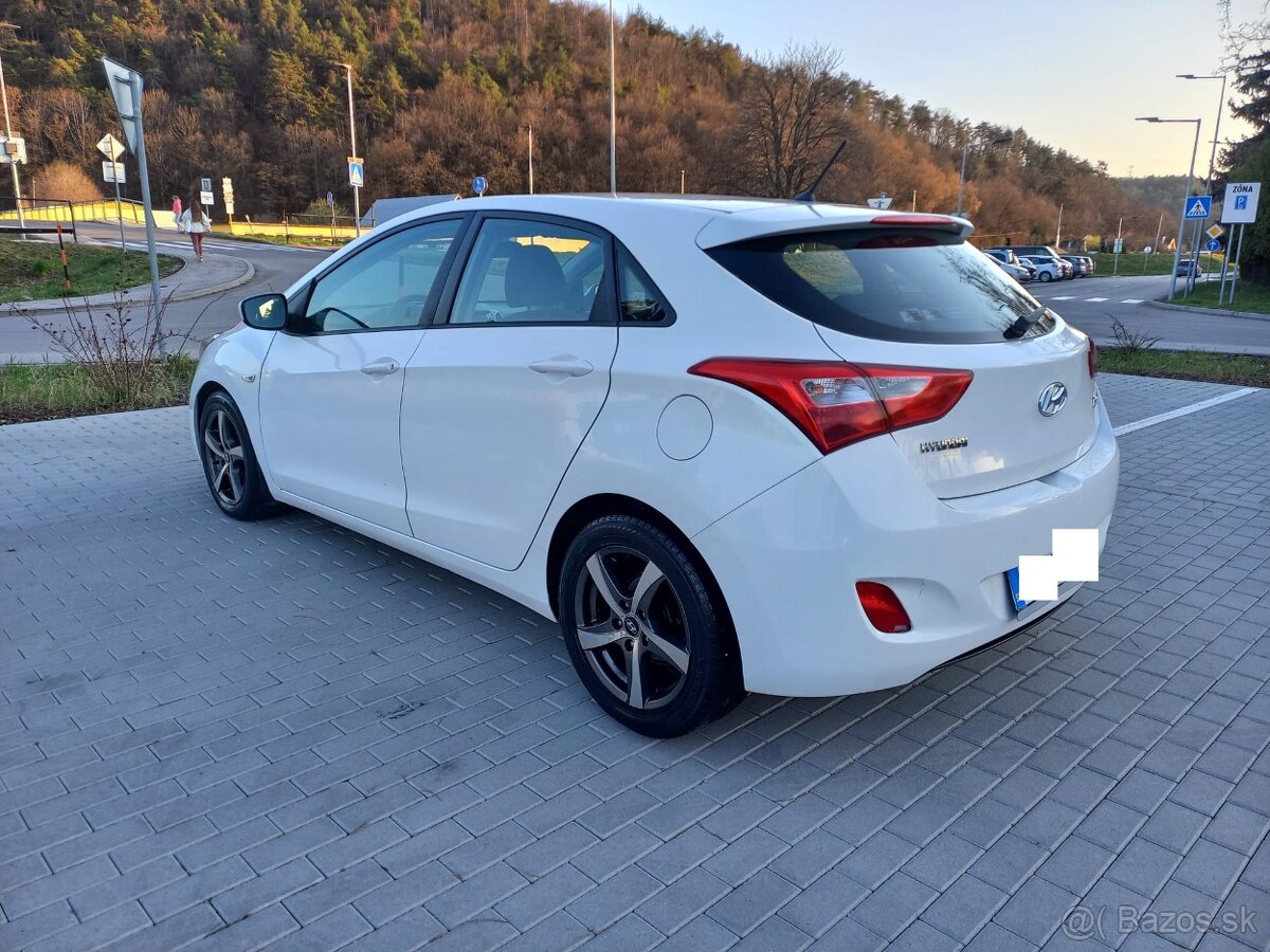 Hyundai i30 1.4 CRDi - 4