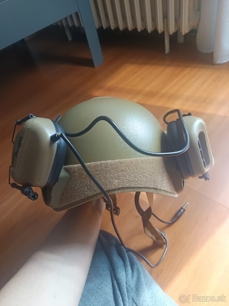 Airsoft helma - 4