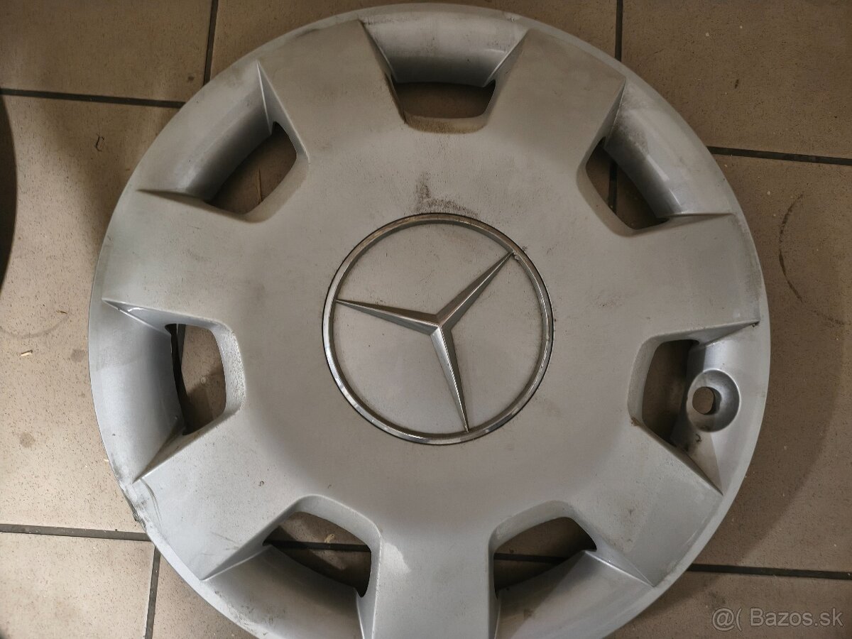 Puklice R16 Mercedes - 4