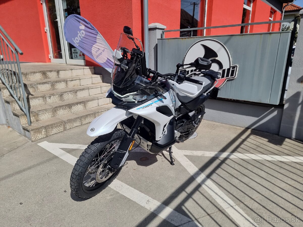 CFMOTO 1000MT-X - 4