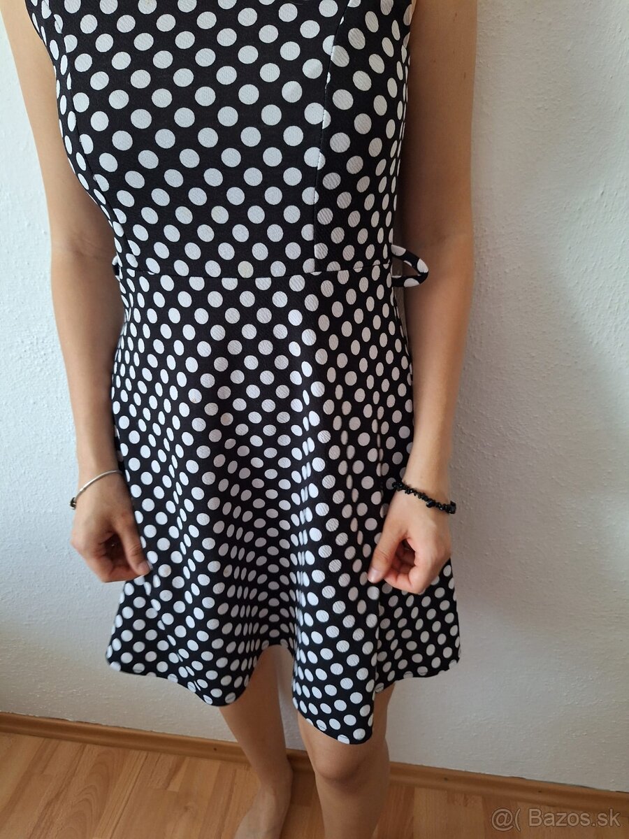 Šaty viac druhov - 4