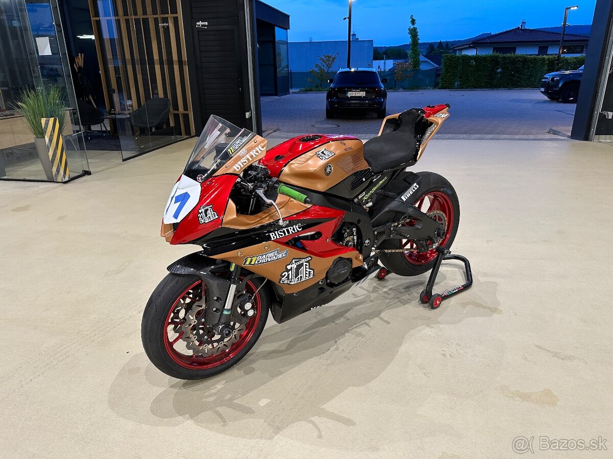 Okruhovka Yamaha R6 - 4