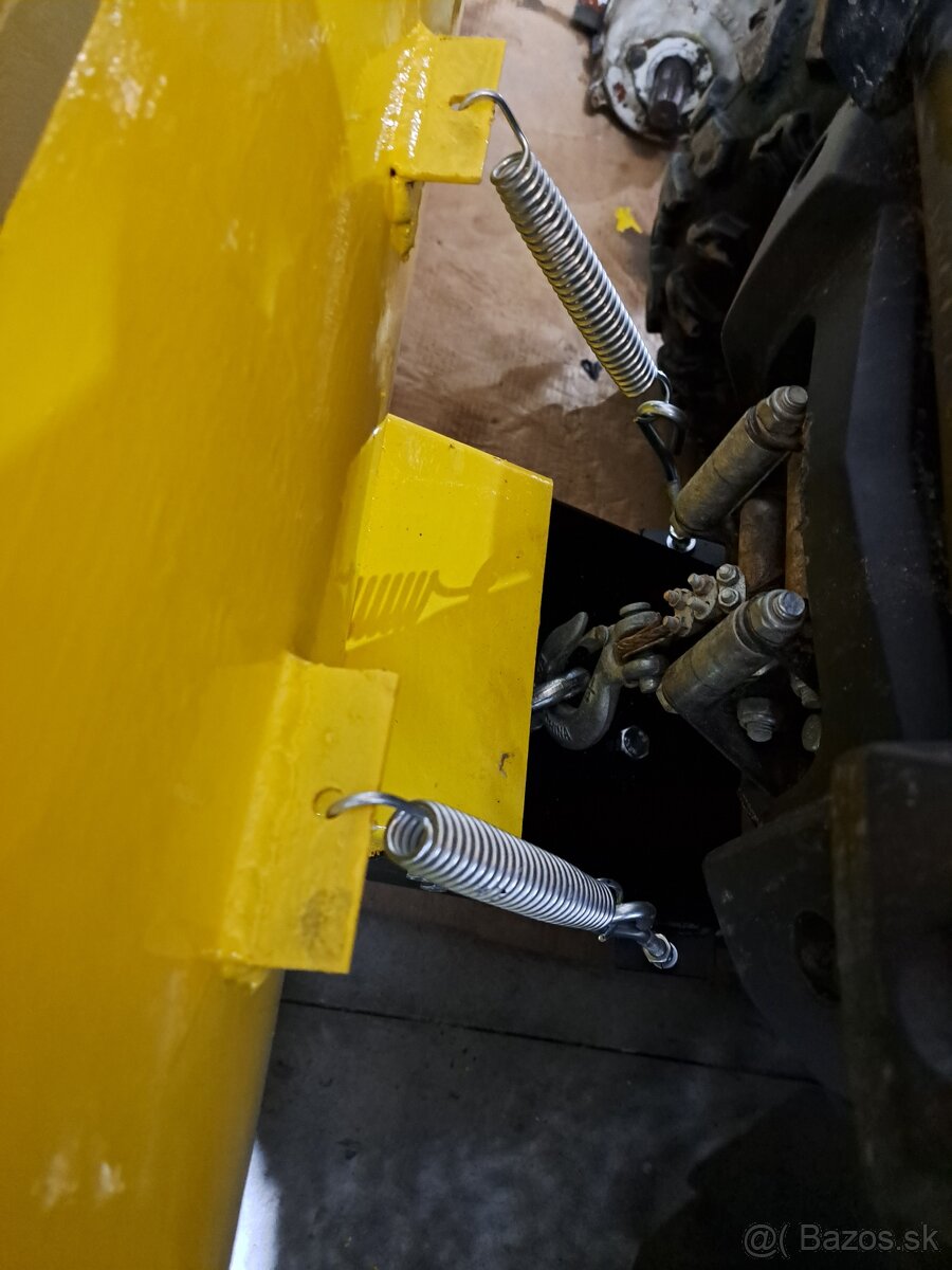 Snežný pluh na štvorkolku/malotraktor