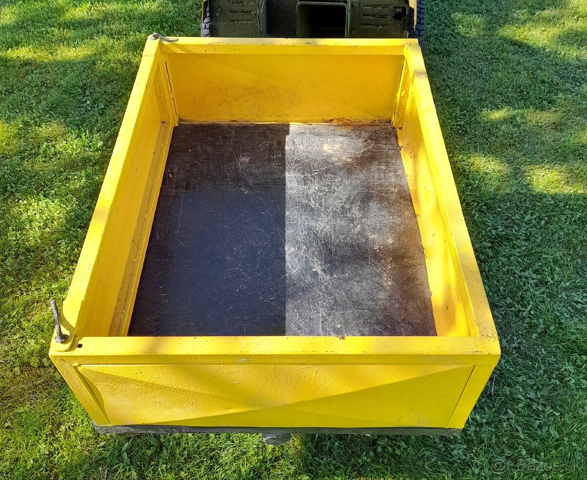 Vlečka záhradná kosačka. - 4