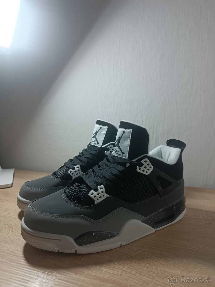 Jordan 4 retro fear - 4
