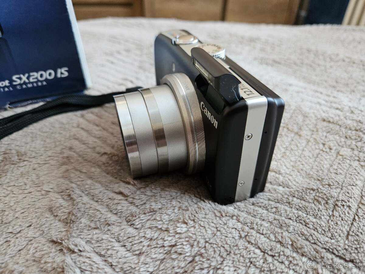 Canon PowerShot SX 200is - 4