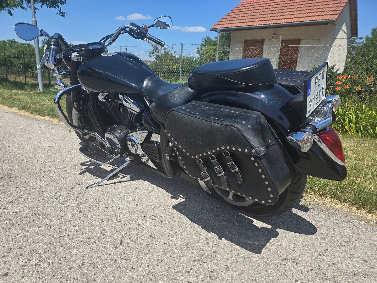 Yamaha XVS 1300 - 4