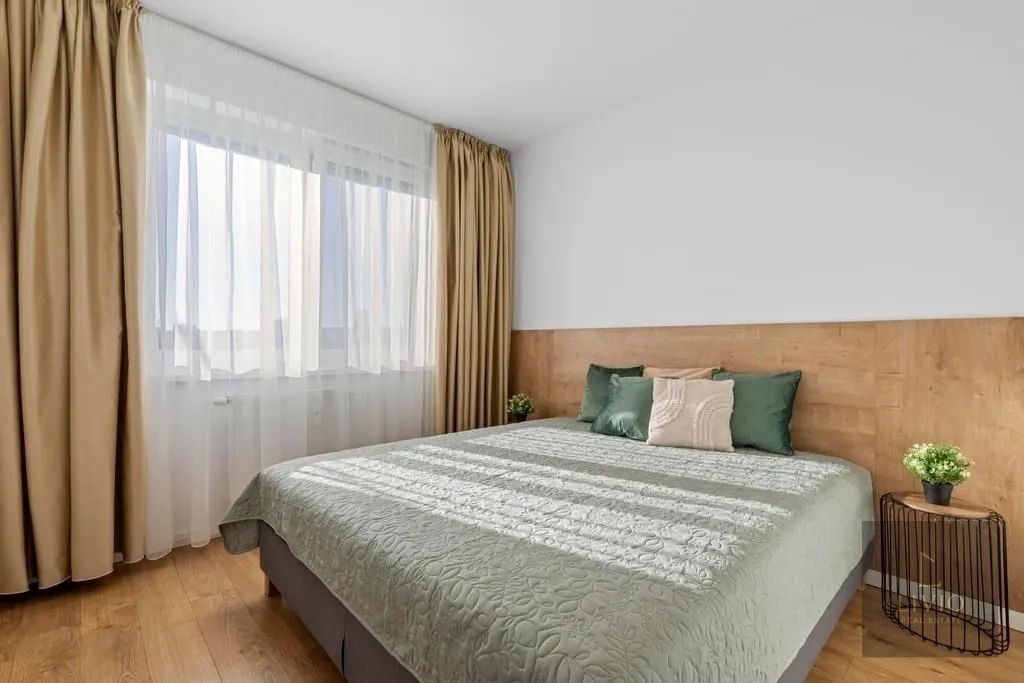 Svetlý a elegantný 2-izbový byt s úžasným výhľadom a štýlom - 4