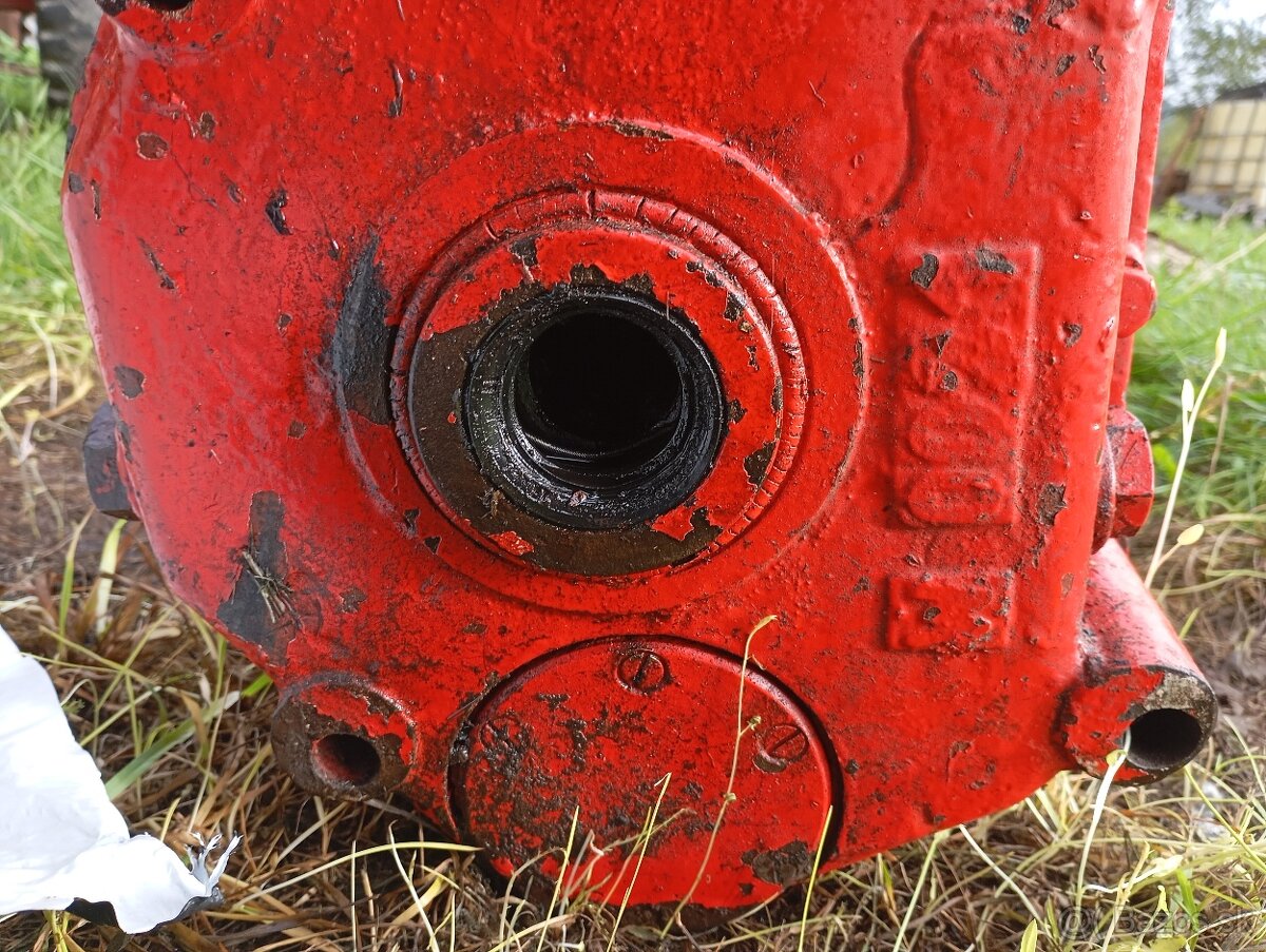 Predam hydraulicke čerpadlo na kardan - 4