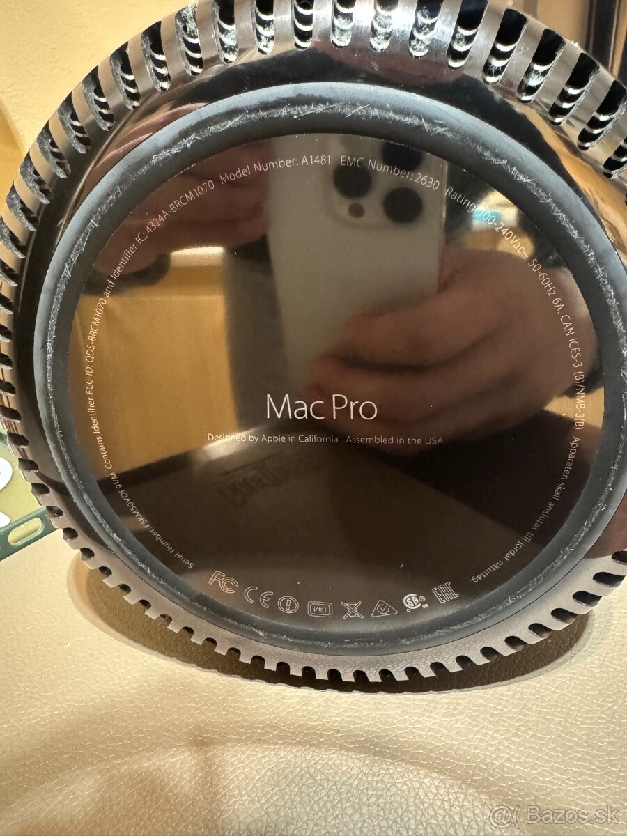 Predám Mac Pro 2013 - 4