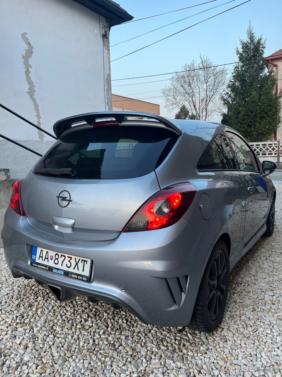 Opel Corsa Opc 1.6T - 4