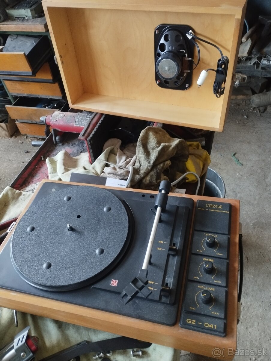 Gramofón Tesla - 4