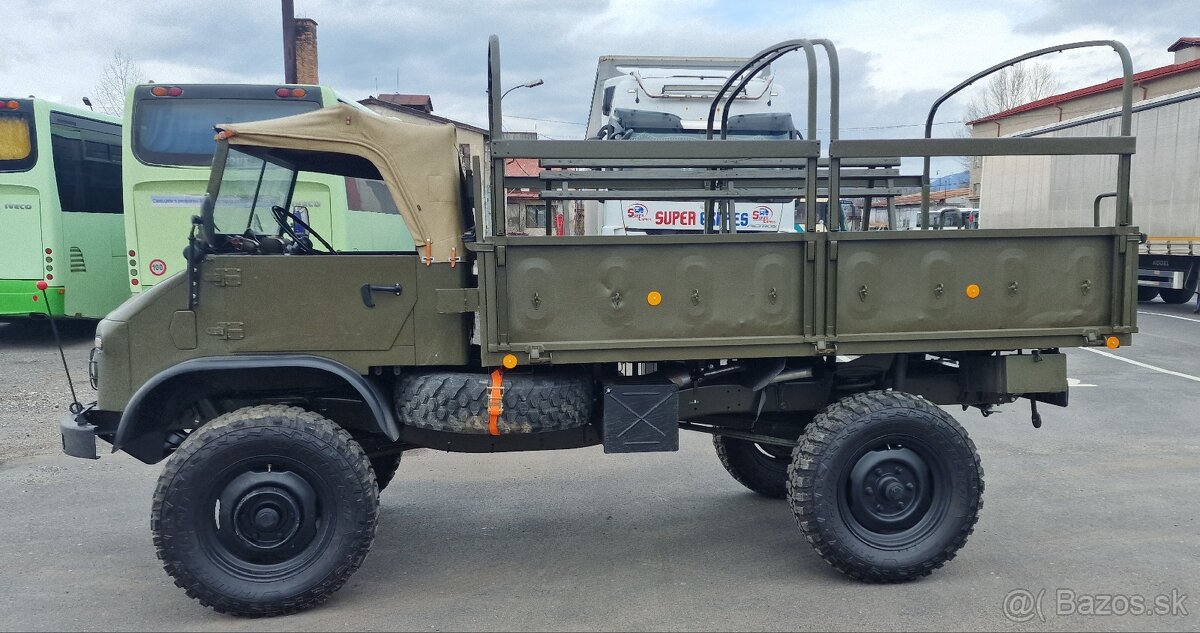 Unimog 404 - 4