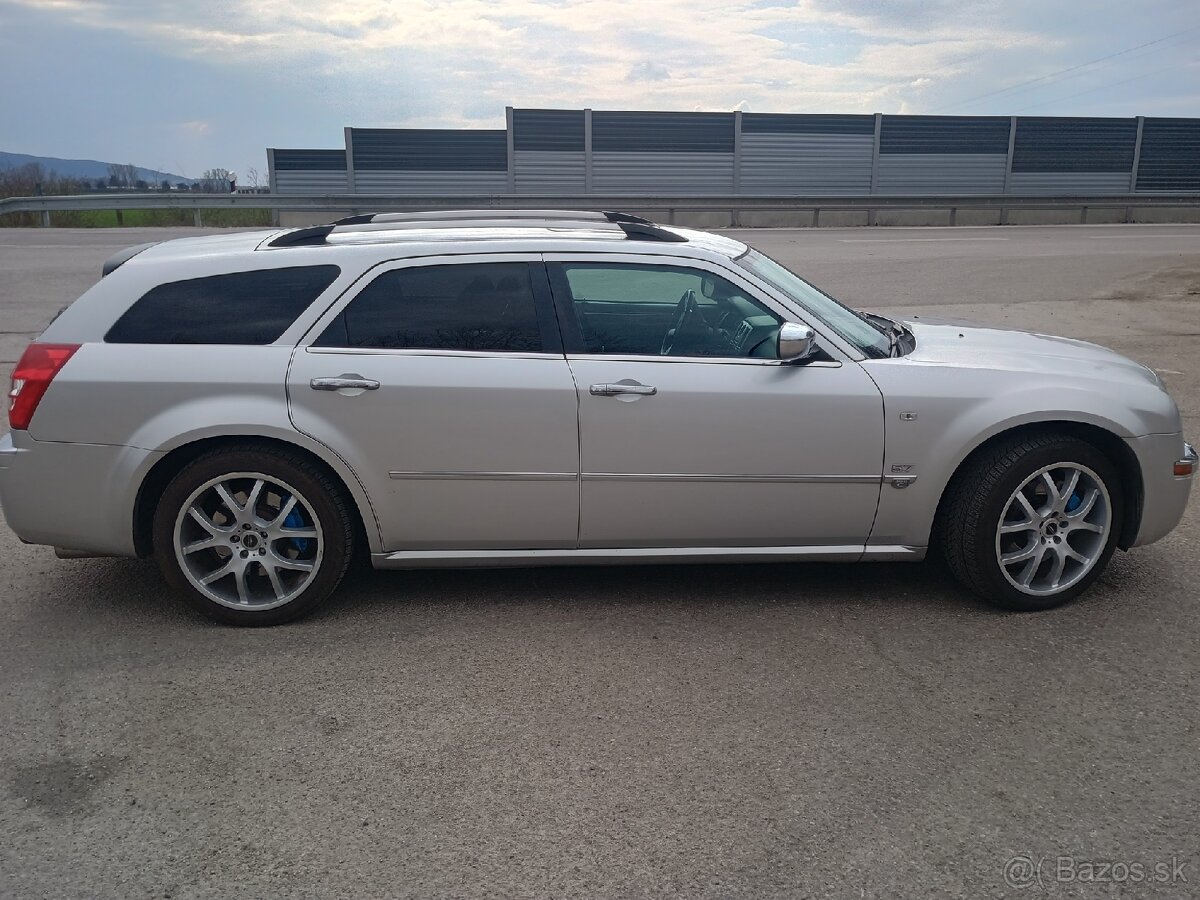 Chrysler 300c - 4