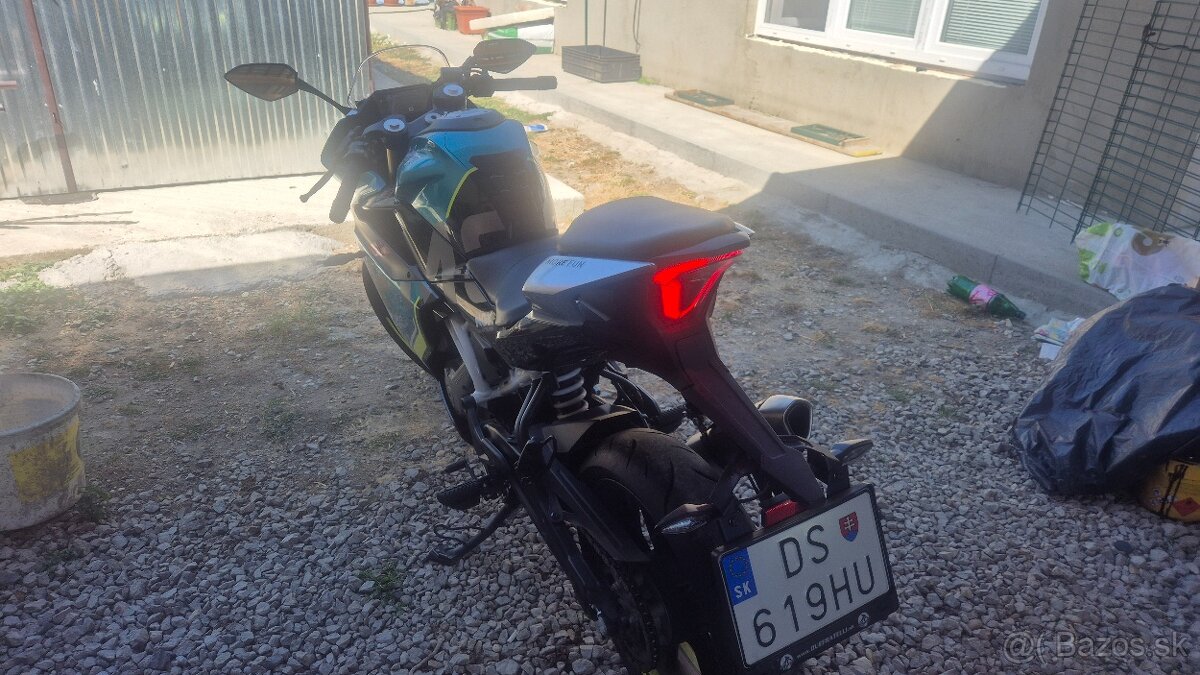 CF MOTO - 4