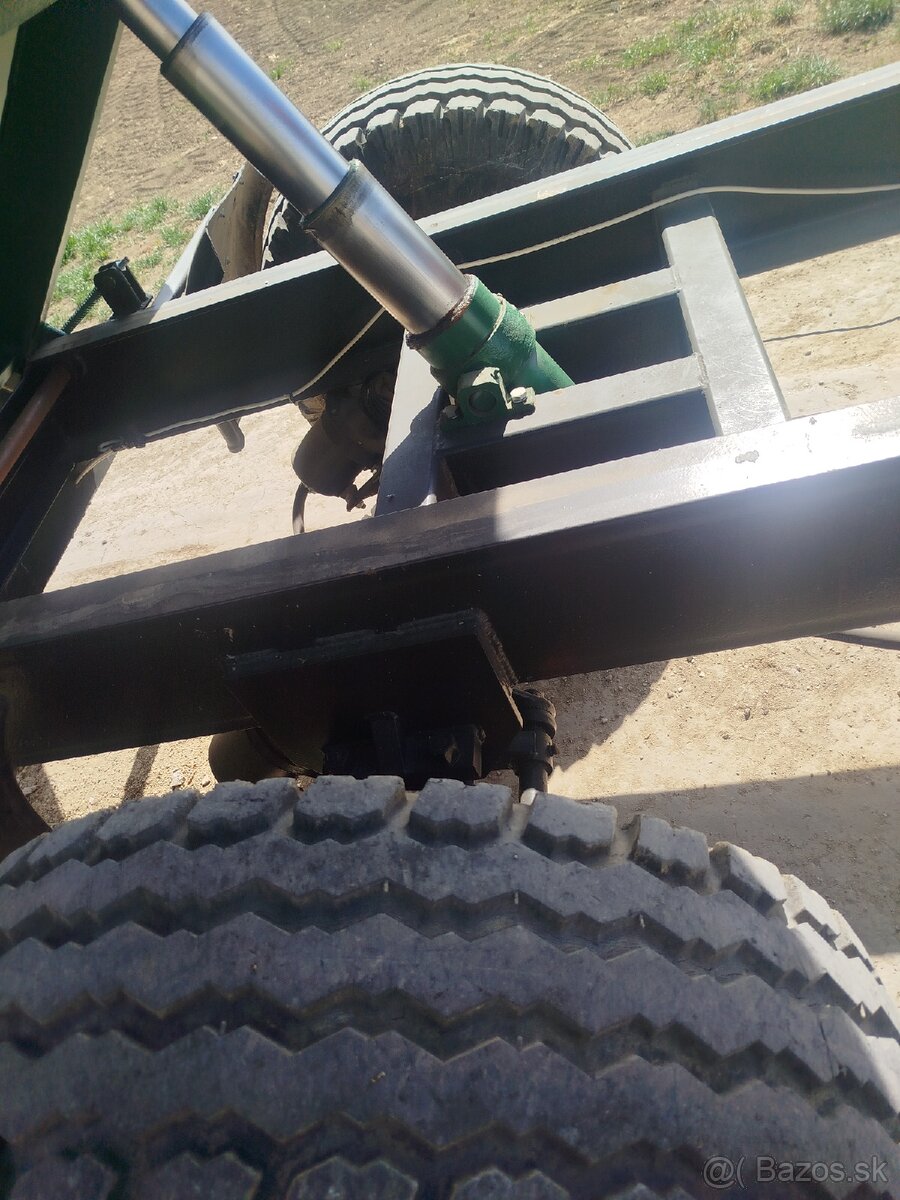 Vyklapacia vlečka za traktor - 4