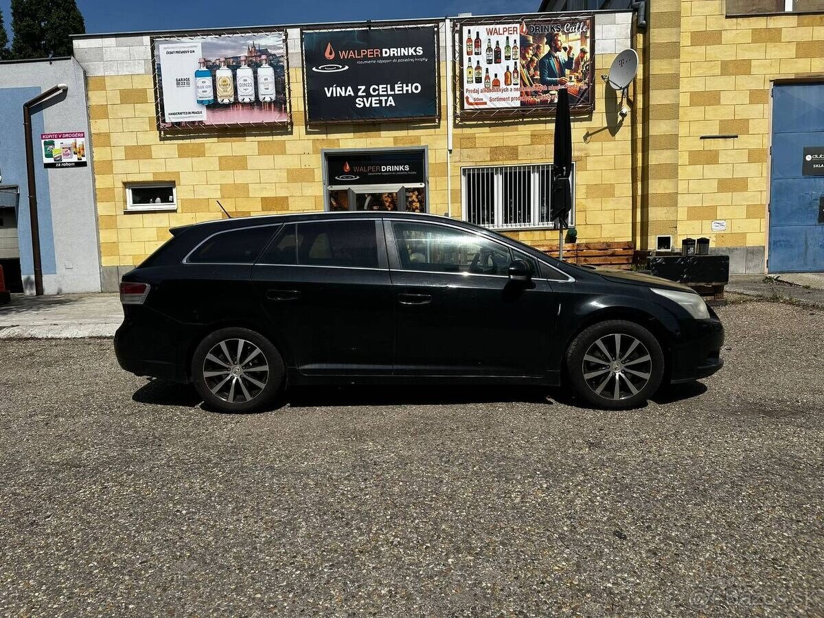 Toyota Avensis combi 2.2 D-4D Exclusive - 4