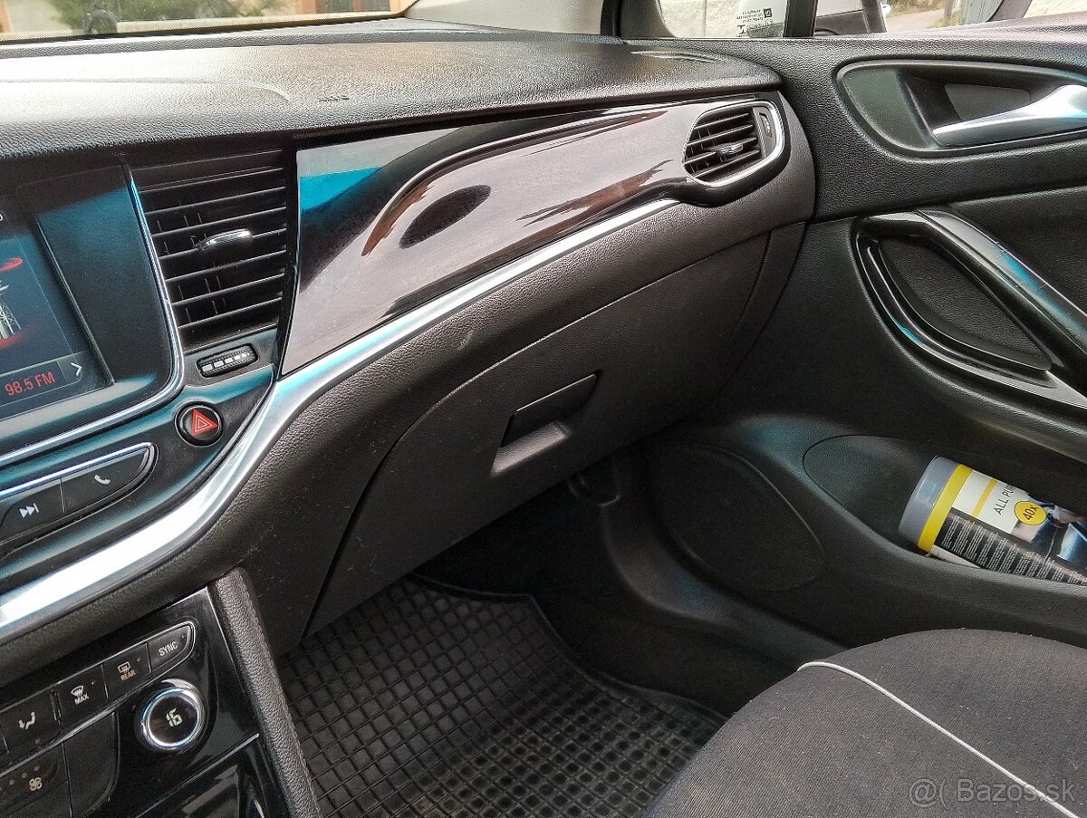 Opel Astra k - 4