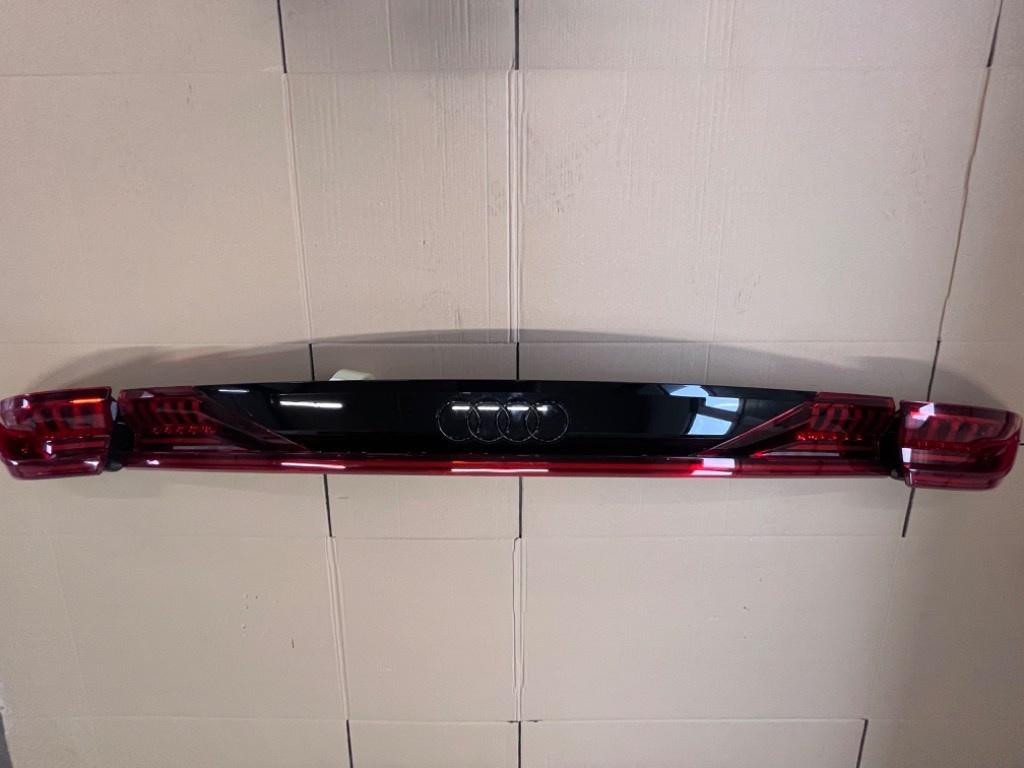 Zadné svetlá Audi Q8 Matrix EÚ - 4