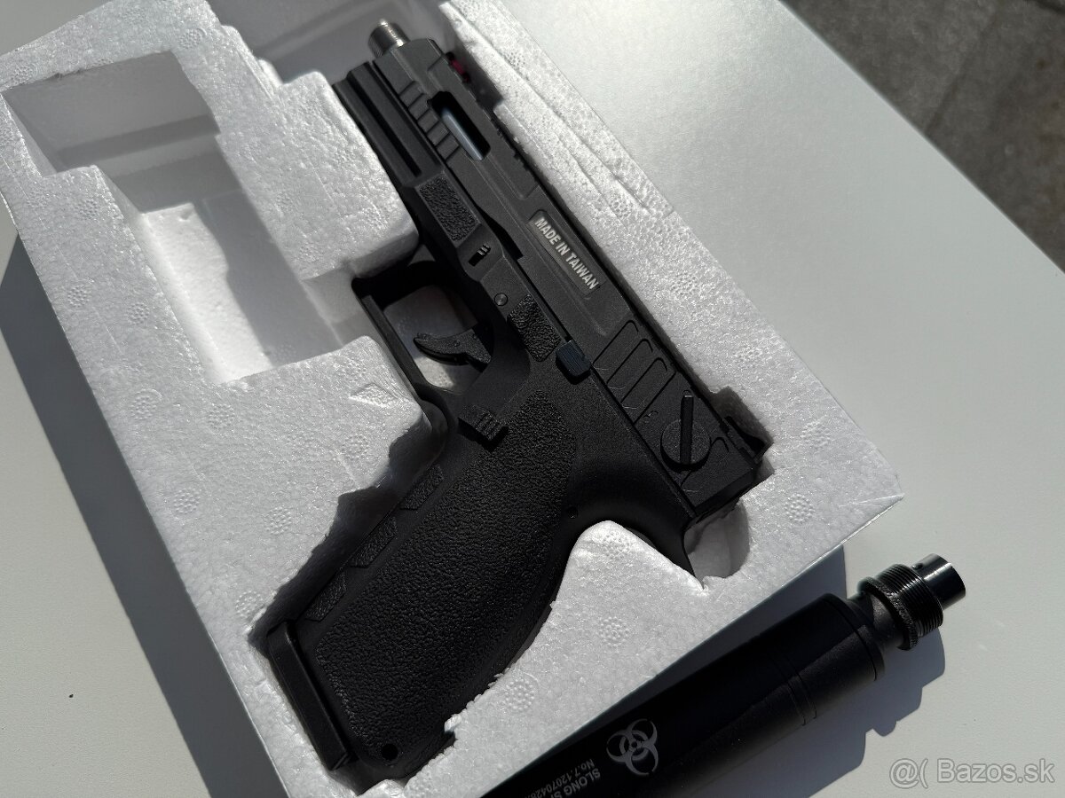 KJ WORKS KP-13F (GBB) + nasvetlovací tlmič - 4