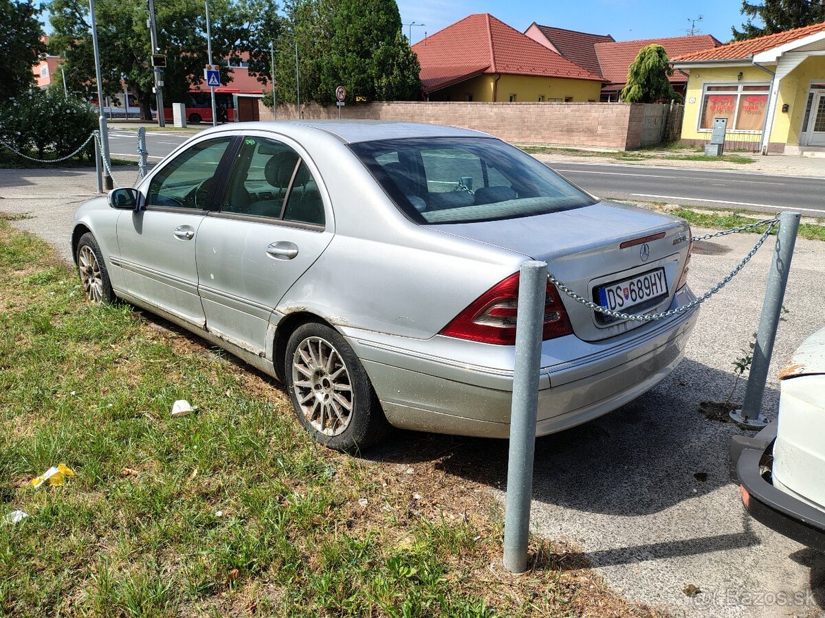Mercedes C220cdi,manuál 6kvalt - 4