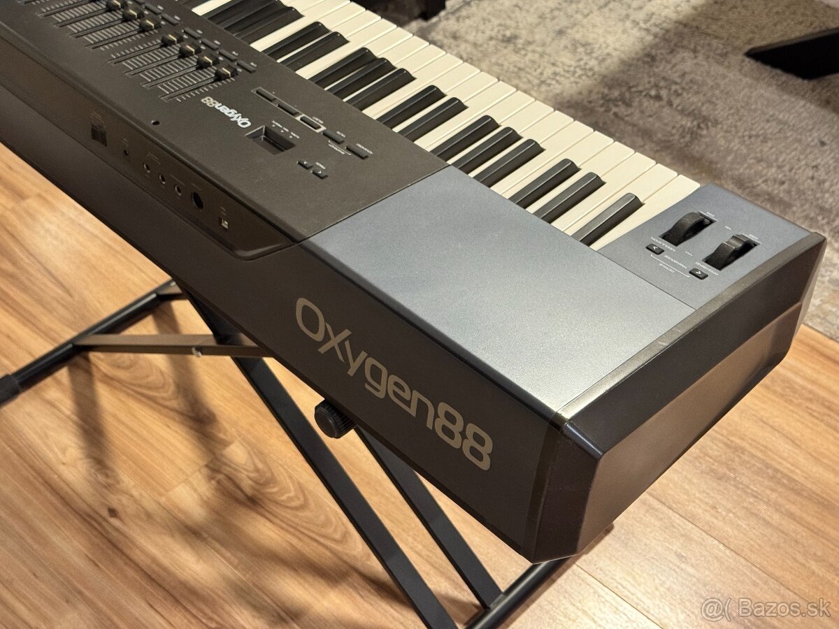 M-Audio Oxygen 88 Midi controller s vyváženou klaviatúrov - 4