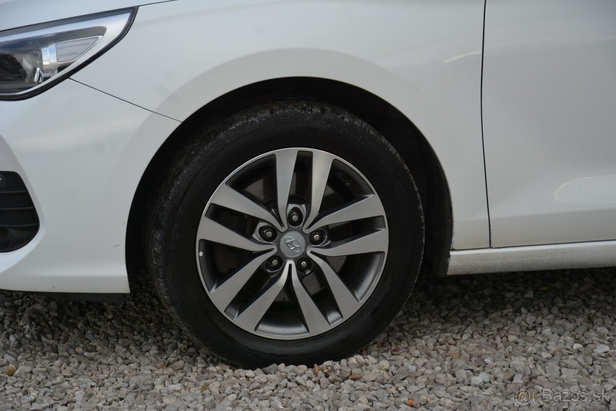 Hyundai i30 CW 1.60 CRDi Family SR 1Majiteľ - 4