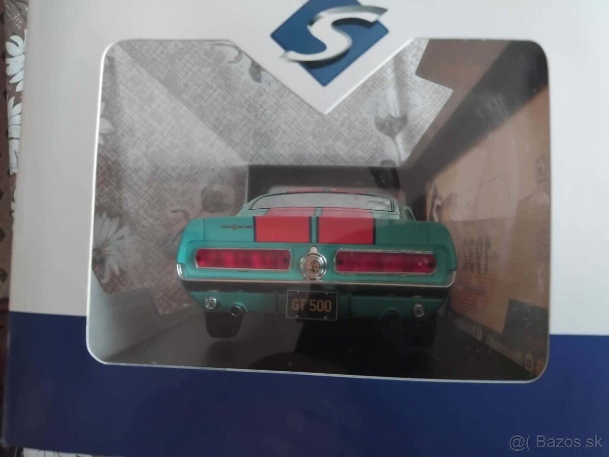 Shelby GT 500 1:18 - 4