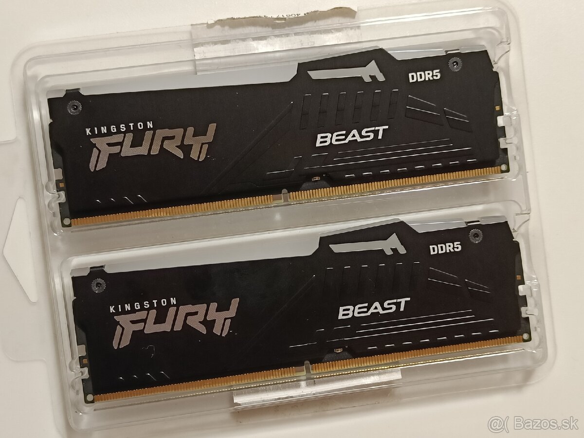 Kingston FURY RGB DDR5 32GB 5600MHz CL36
- 4