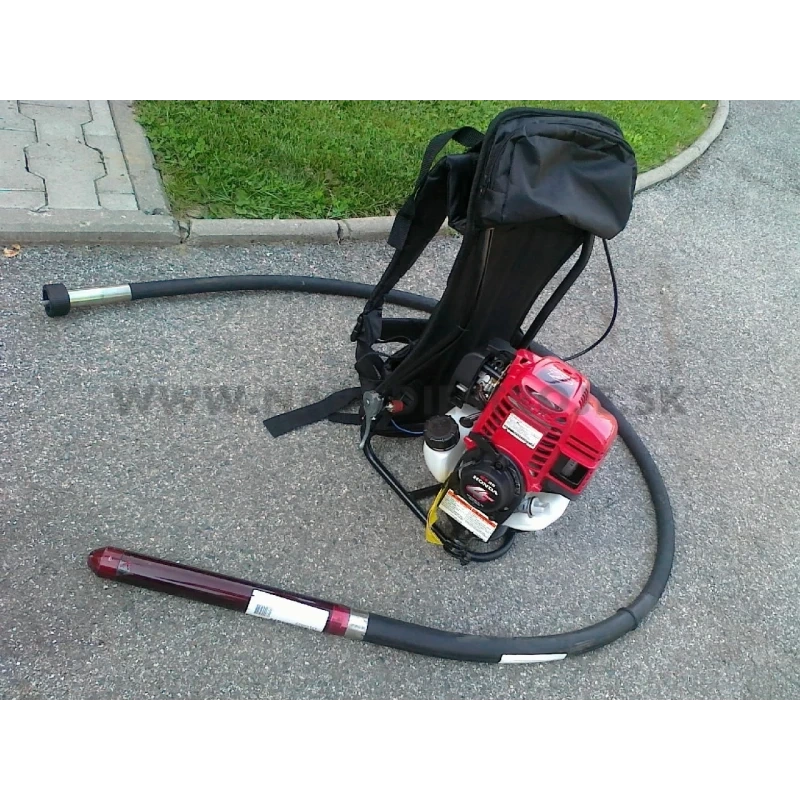 motorový ponorný vibrátor na betón - 4