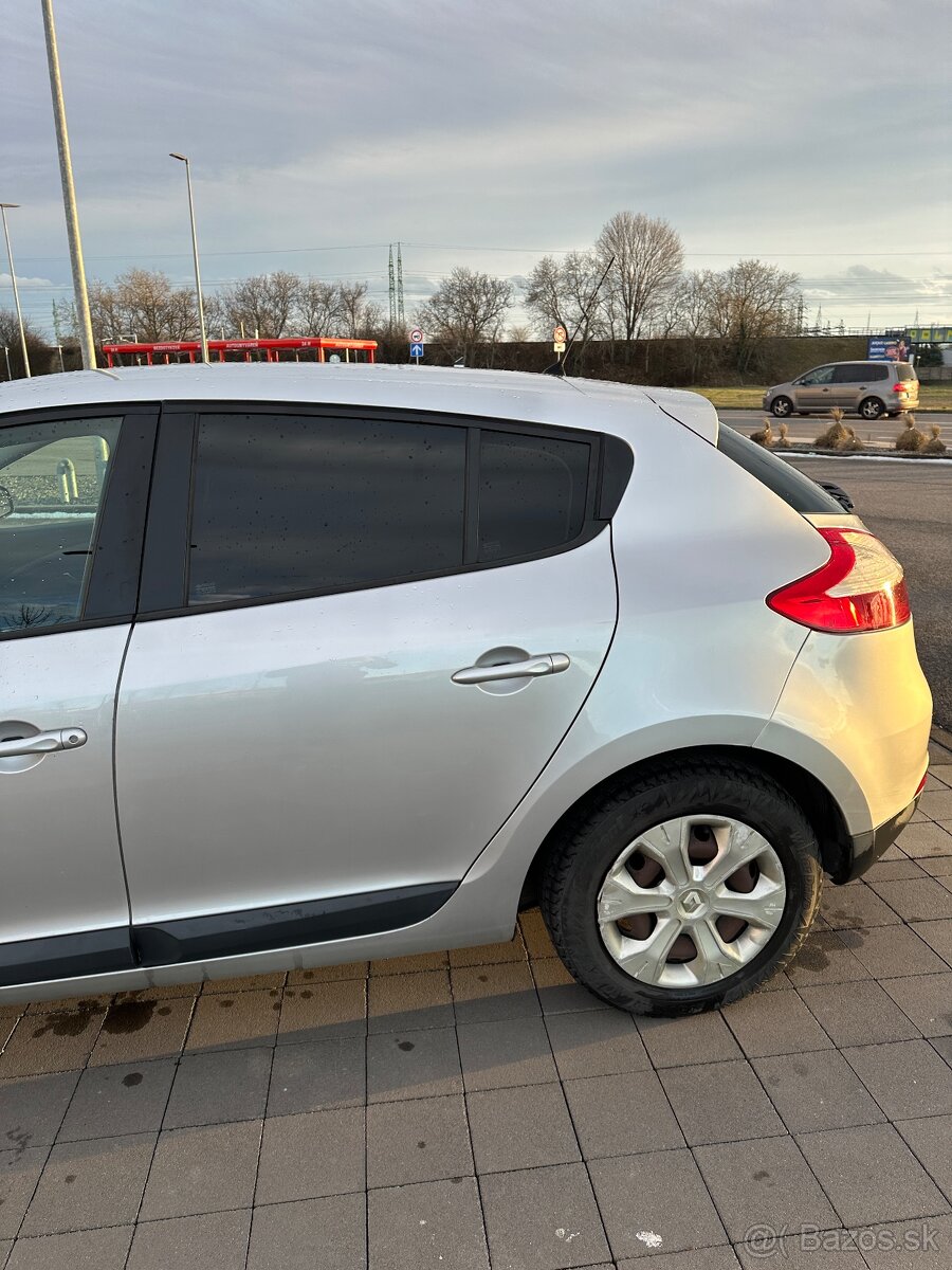 Renault Megane 3 1.5 dci - 4