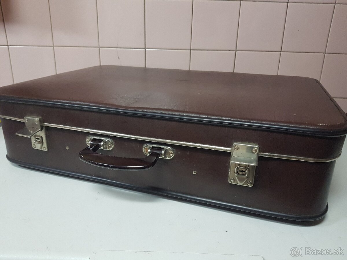 Stare kufre k veteranom - 4