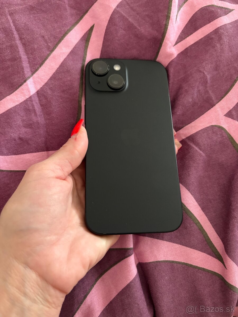 iPhone 15 - 4
