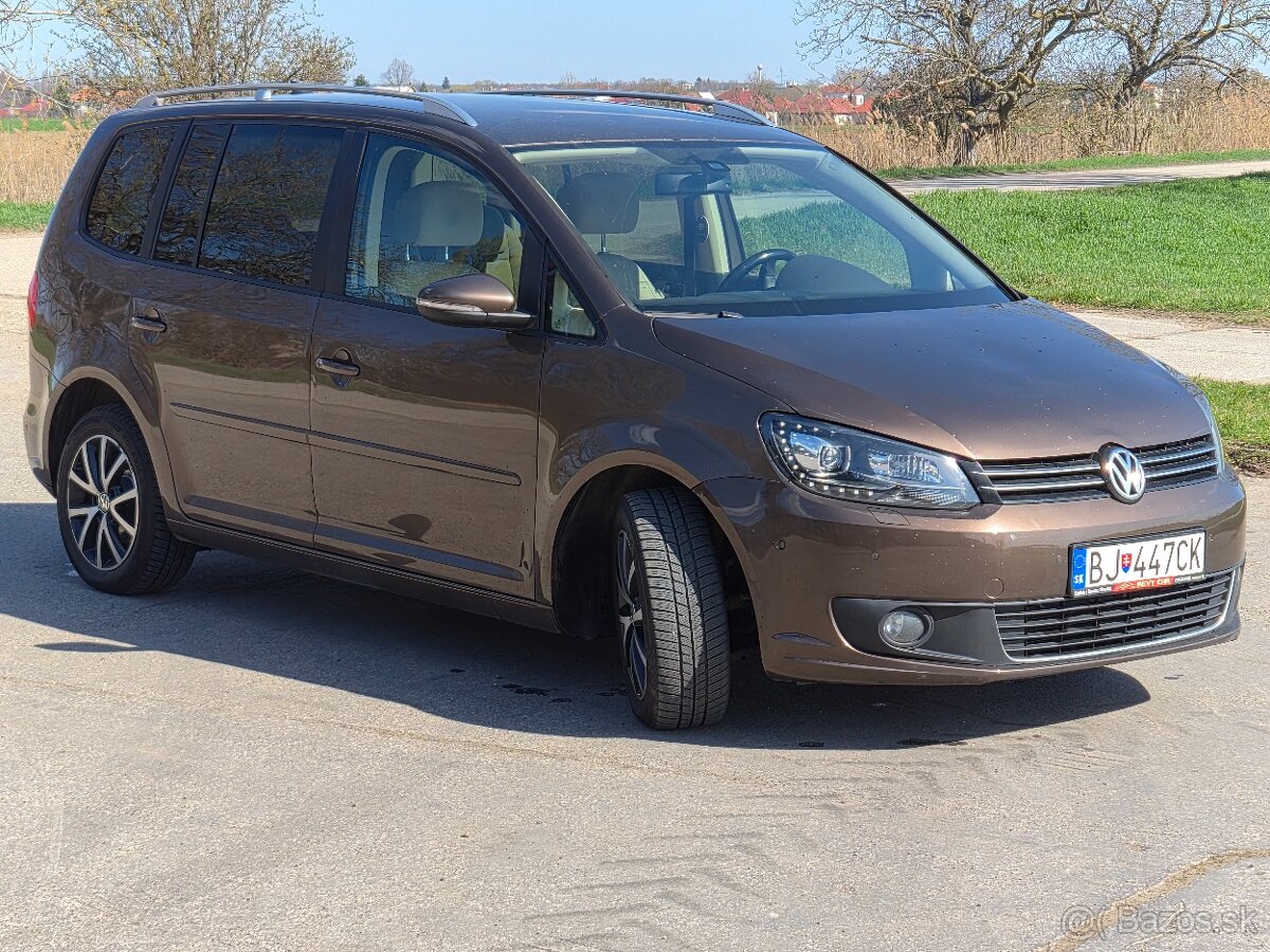 Volkswagen Touran 2.0TDI DSG Highline - 4