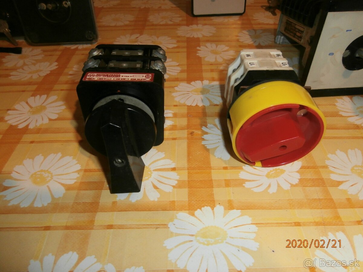 Vypinače,prepinače,tlačitka - 4