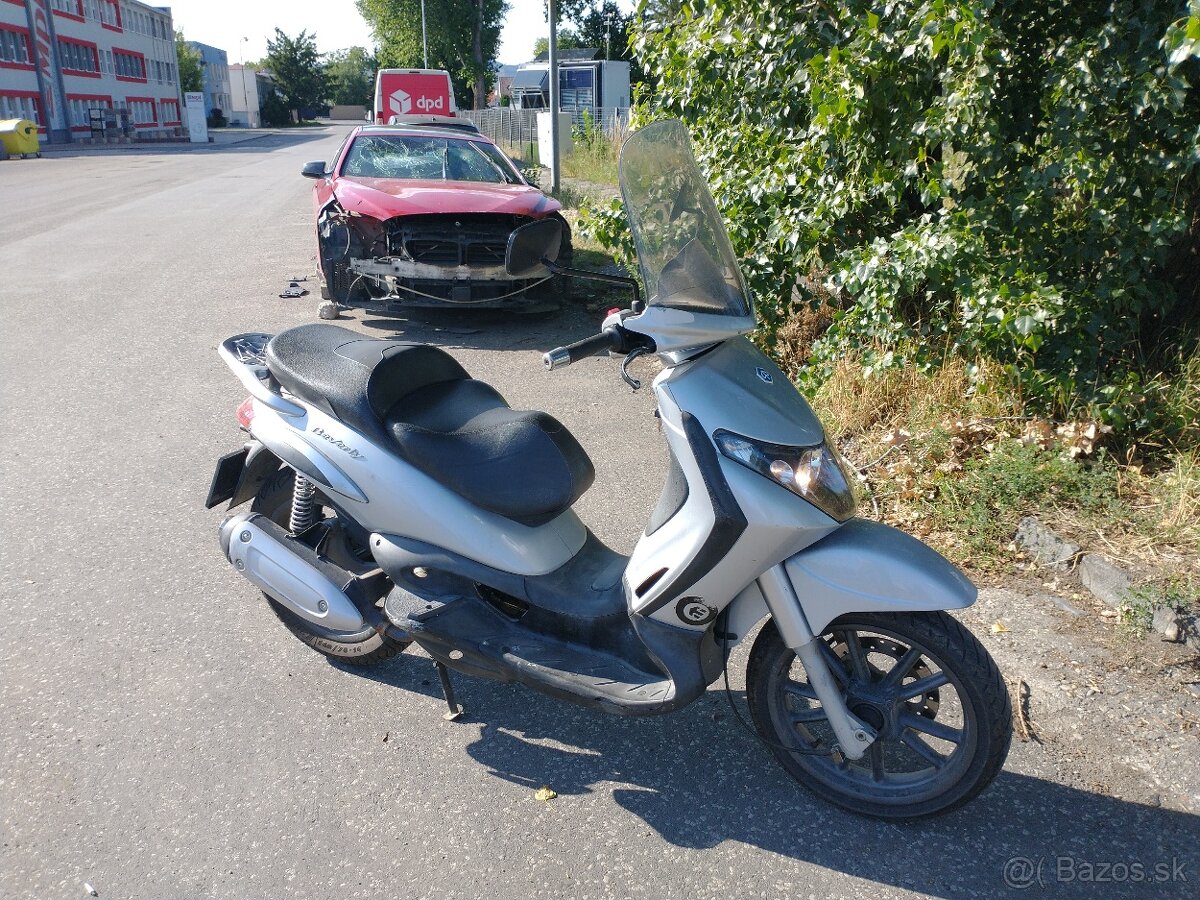 Predam piaggio beverly 125 na vodicak B - 4