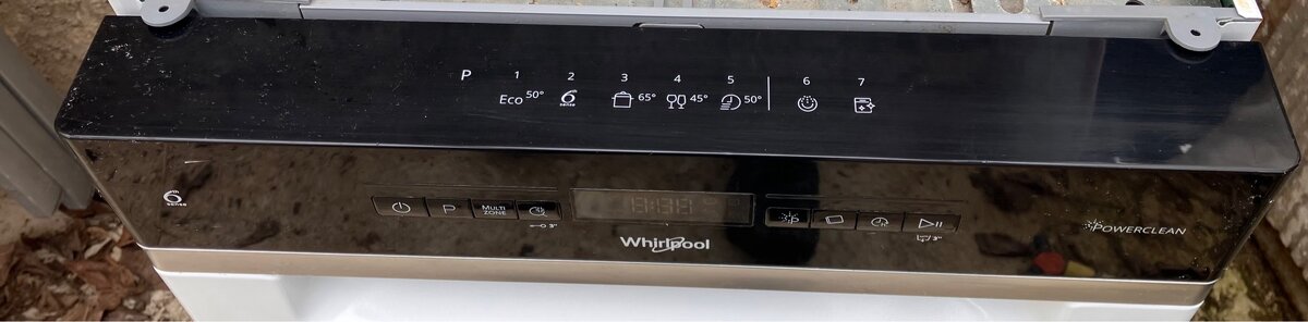 Umývačka riadu Whirlpool WSFO 3O23 PF - 4