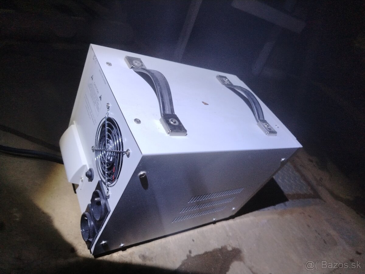 Predám stabilizátor napätia KEMOT - 4